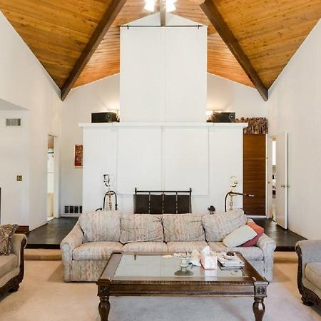 Beautiful House With Fantastic View In Азуса Екстер'єр фото
